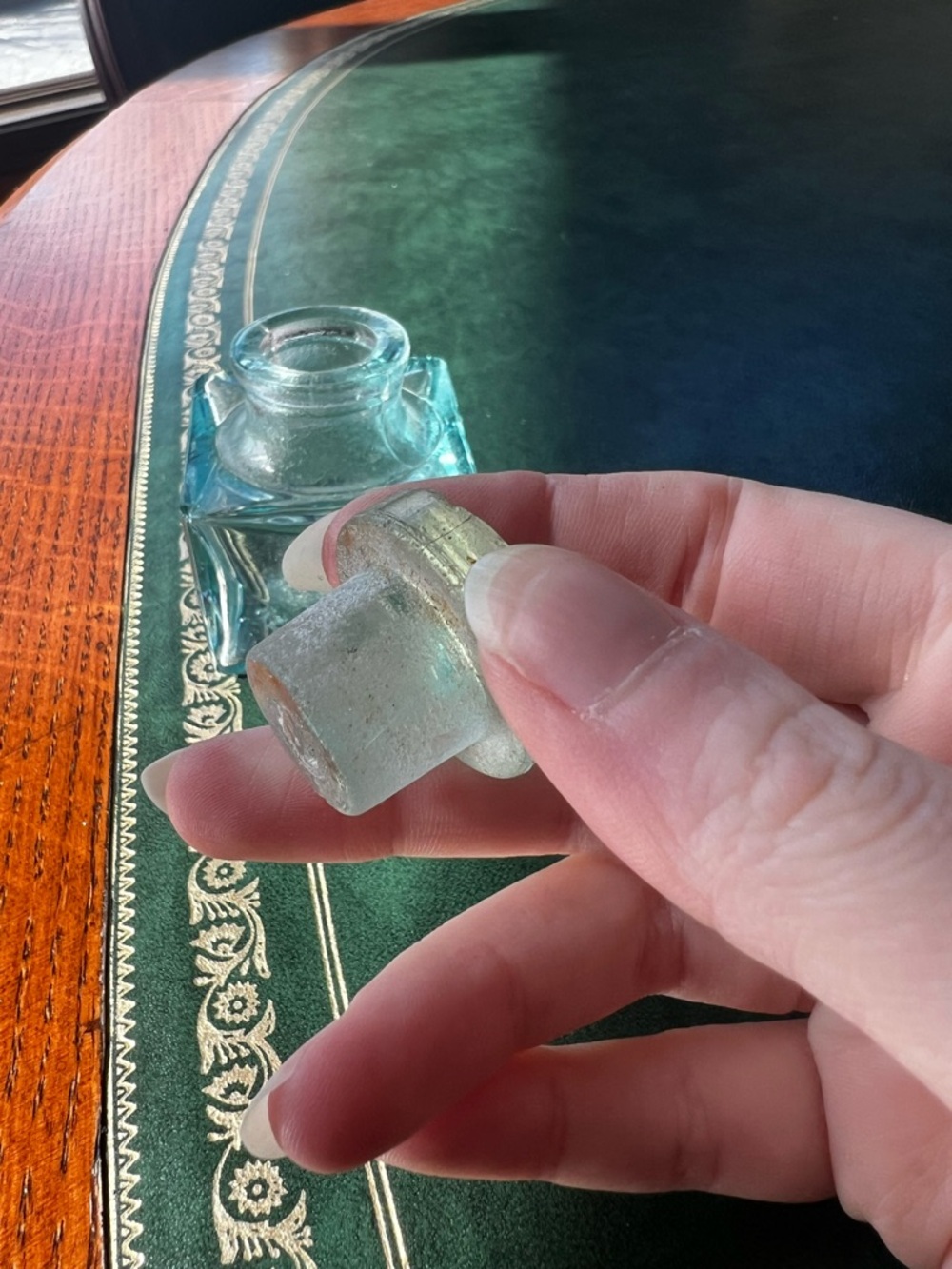 Antique Vintage Glass Sanford’s Inkwell With Glass Stopper Top - Picture 7 of 12